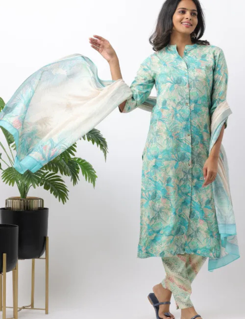 Elegant 3-Piece Turquoise Green Salwar Kameez Set – Branded & Stylish