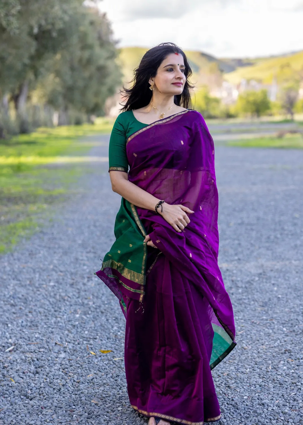 Royal Purple & Bottle Green Maheshwari Silk Cotton Soft Saree