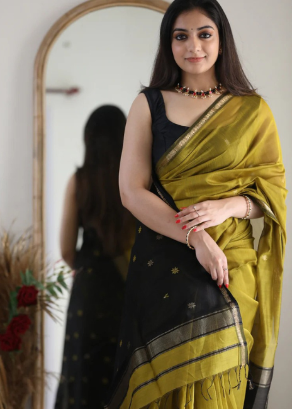 Antique Gold Olive Maheshwari Silk Cotton Soft Saree