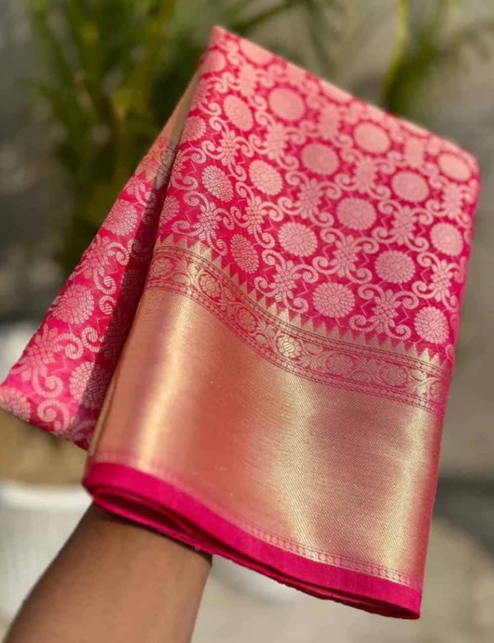 "Shruthi Hasan inspired Pink Banarasi Tissue Silk Saree"