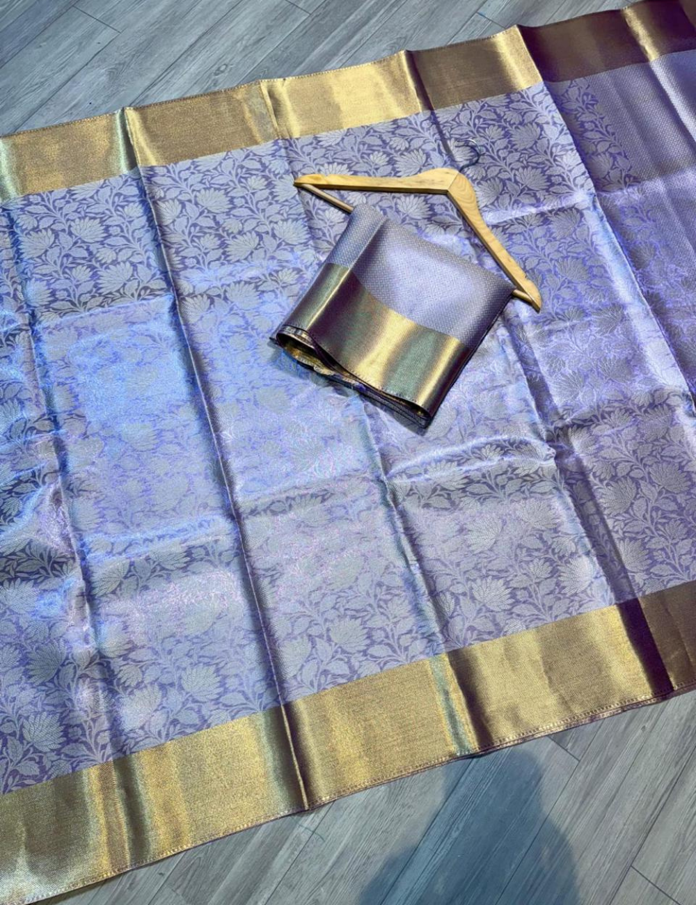 Nita Ambani-Inspired Luxe Tissue Saree