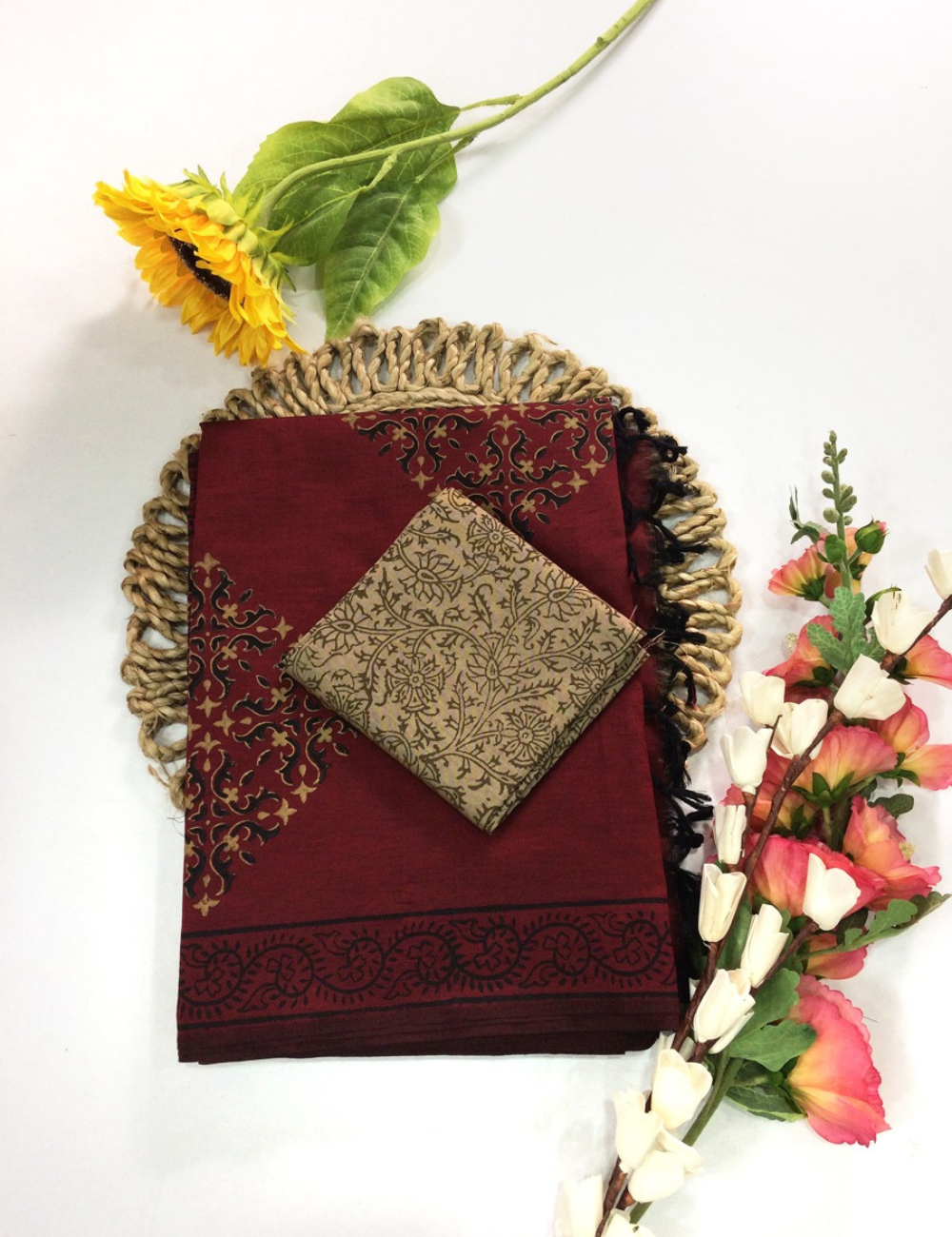 “Handwoven South Cotton Sarees – Graceful & Lightweight”