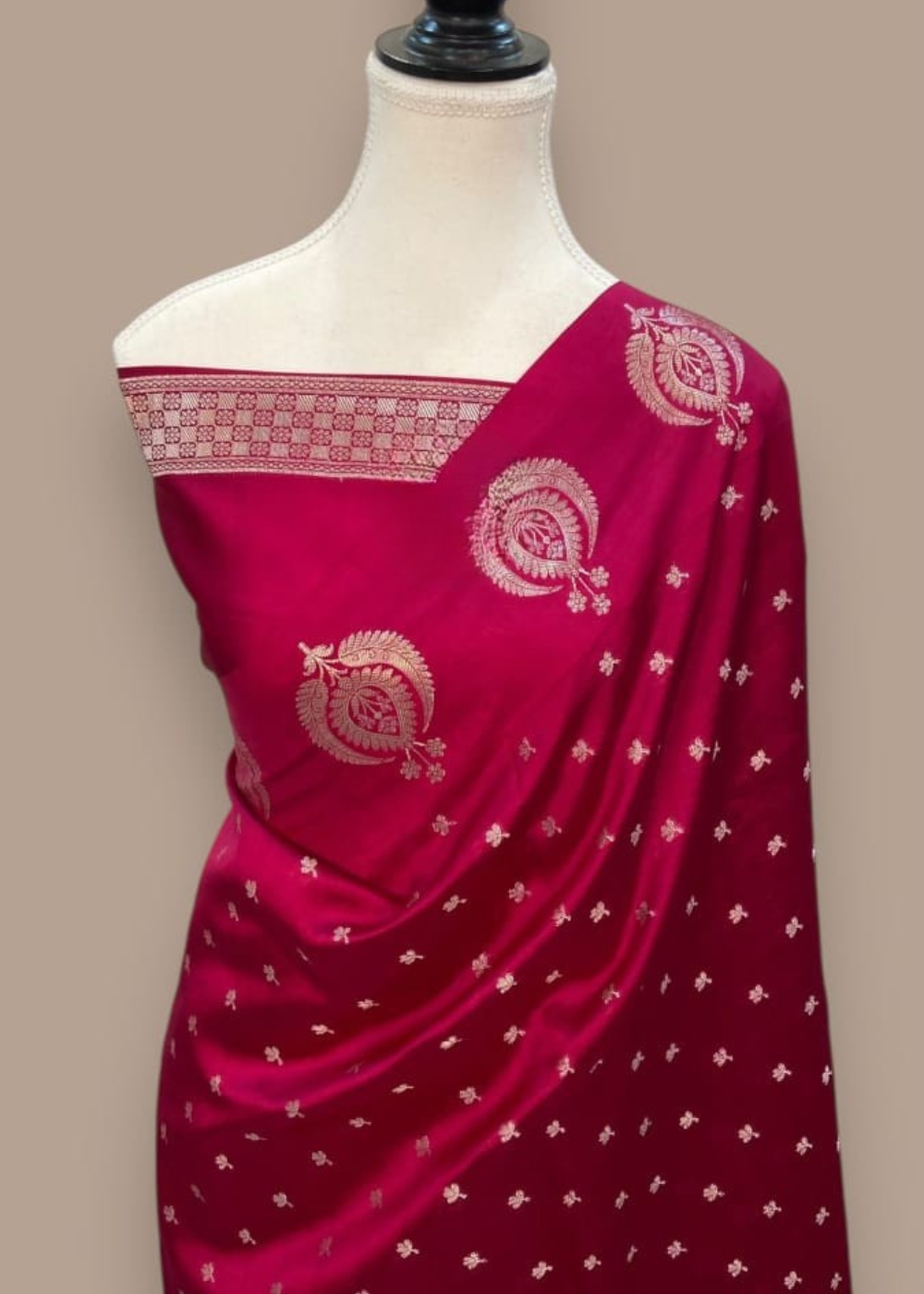 Berry Pink Semi Raw Mango Soft Silk Saree with Zari Weaving Border