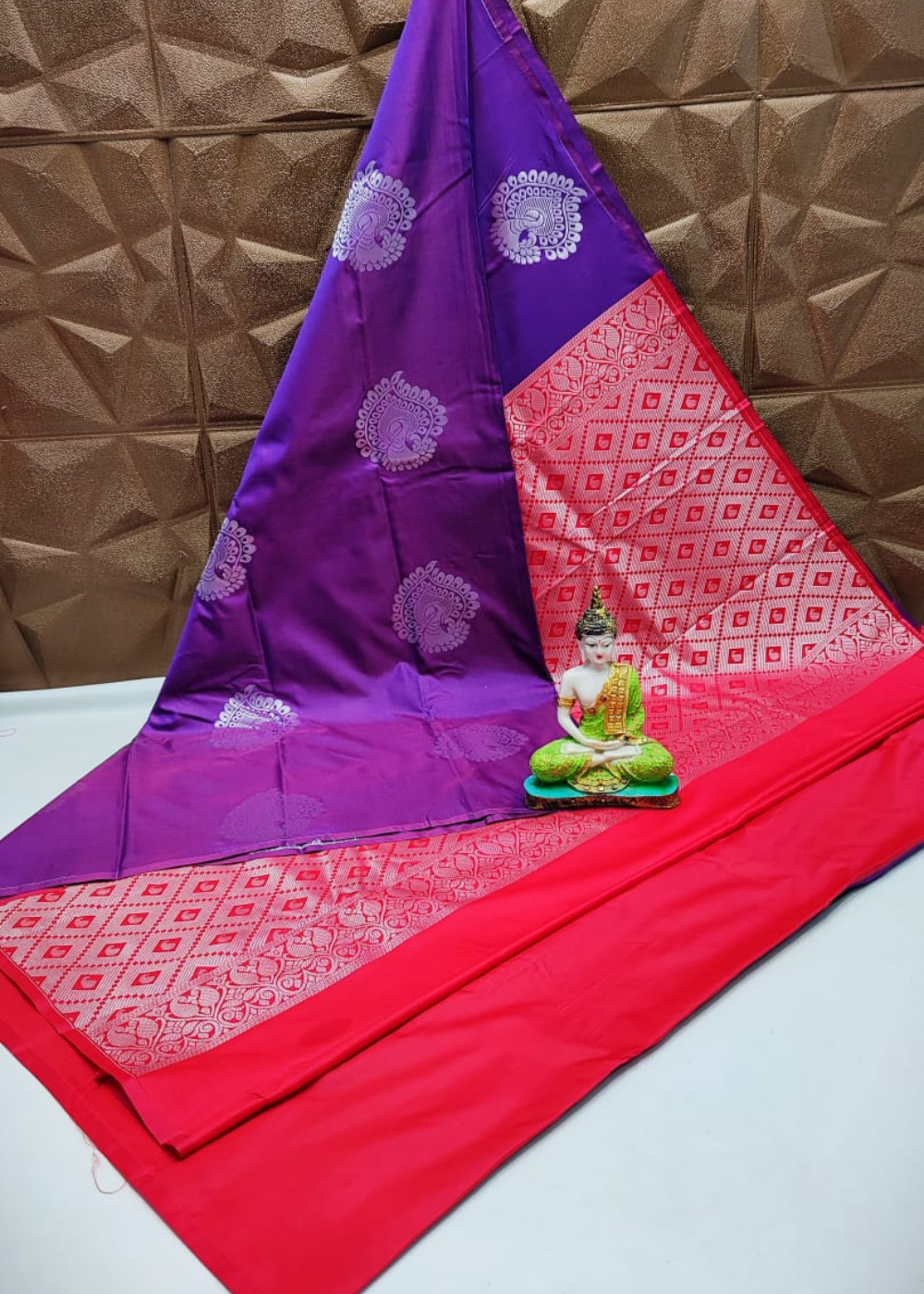 Royal Orchid Purple Kanjeevaram Soft Silks – Timeless Grace Woven in Luxury