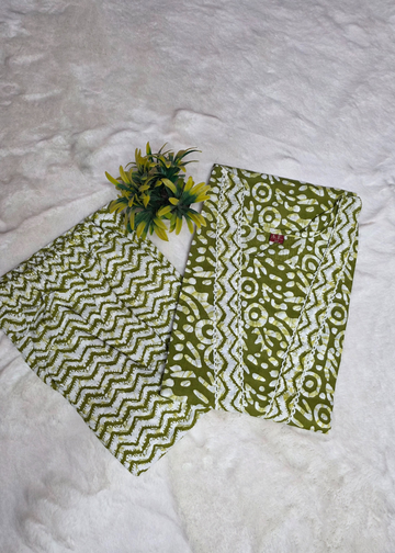 Daily Wear Cotton green Kurti with Matching Pant