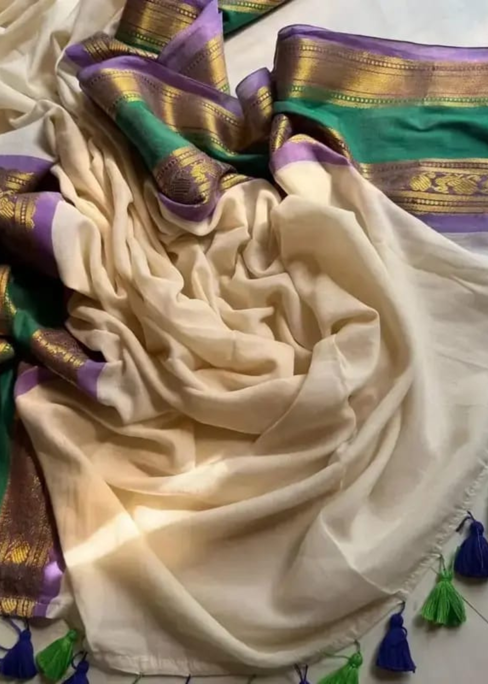 Elegant Khadi Soft Cotton Saree with Zari Border