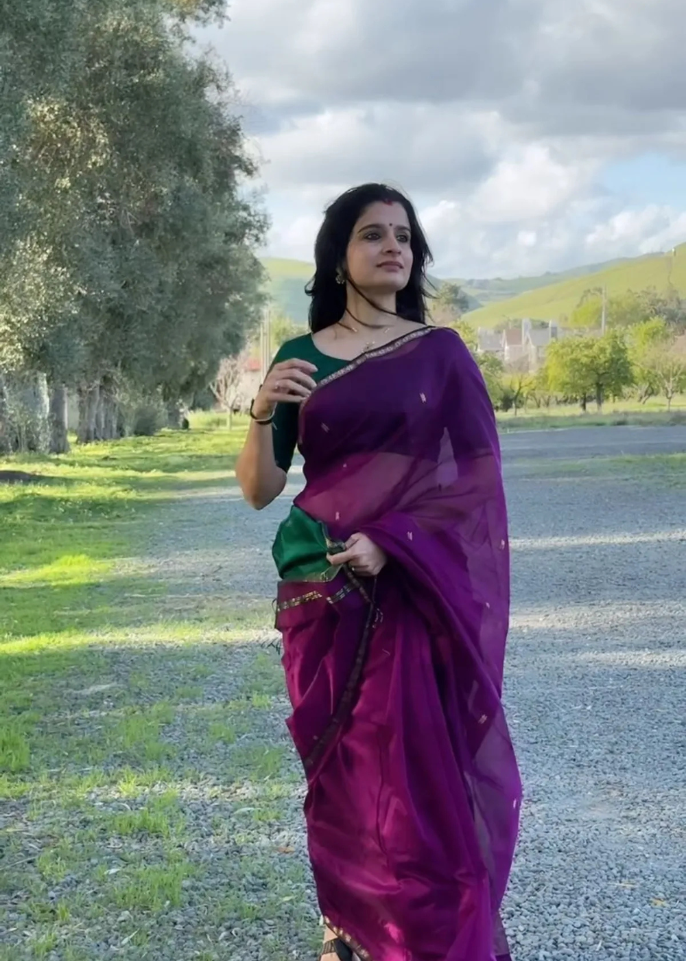 Royal Purple & Bottle Green Maheshwari Silk Cotton Soft Saree