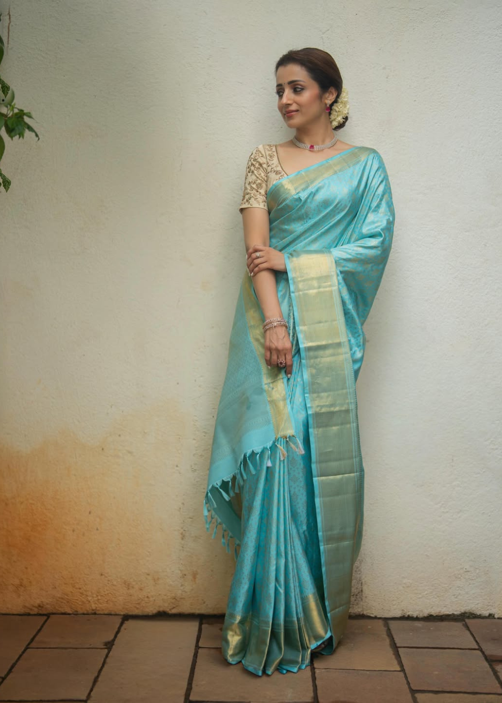 Actress Trisha Inspired Soft Silk Saree with Floral Design & Rich Pallu